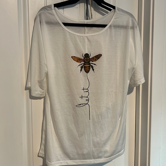 Tops - Let it bee tshirt XL